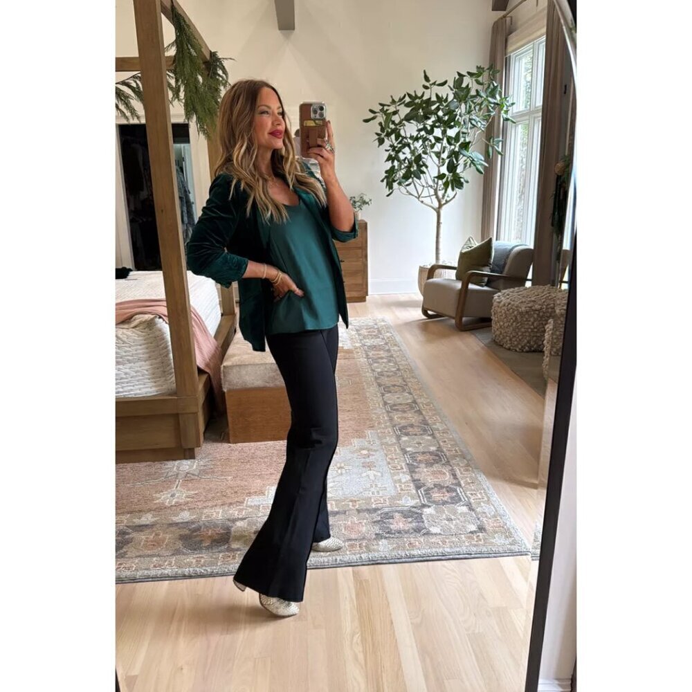 SPANX The Perfect Pant-Hi Rise Flare in Classic Black Size X-Large - Picture 15 of 15